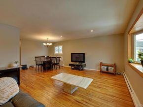 15 Snapper Court, Lindenhurst NY 11757