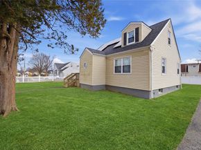 12 S Prospect Street, Copiague NY 11726