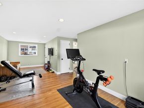 80 Ridgeview Drive, Pleasantville NY 10570