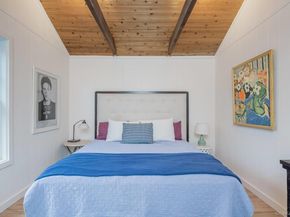 9 Helens Lane, Southampton NY 11968