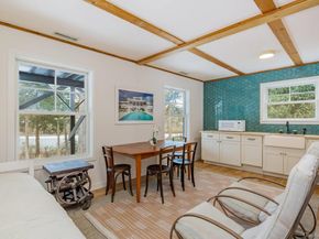 9 Helens Lane, Southampton NY 11968