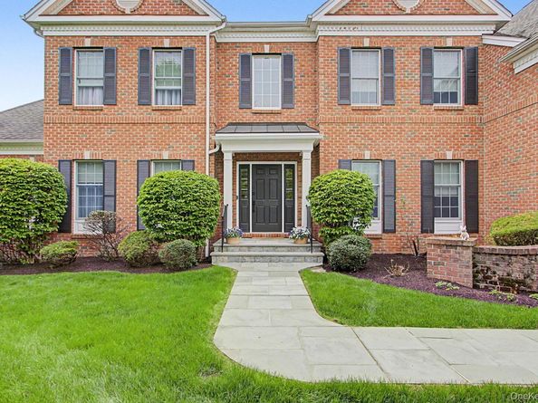 19 Sassinoro Boulevard, Cortlandt Manor NY 10567