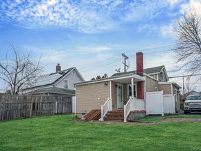 723 W Main Street, Riverhead NY 11901