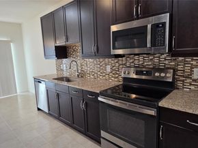 41 Greentree Court, Shirley NY 11967