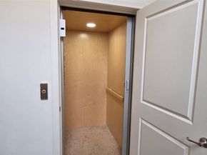 41 Greentree Court, Shirley NY 11967