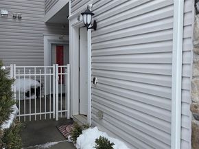 41 Greentree Court, Shirley NY 11967