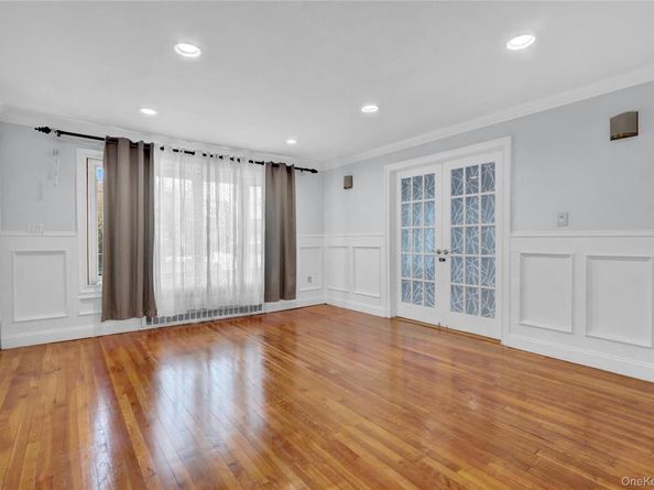 897 Spring Avenue, Uniondale NY 11553