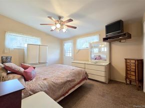 32 Dennis Drive, Lake Ronkonkoma NY 11779