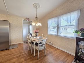 32 Dennis Drive, Lake Ronkonkoma NY 11779