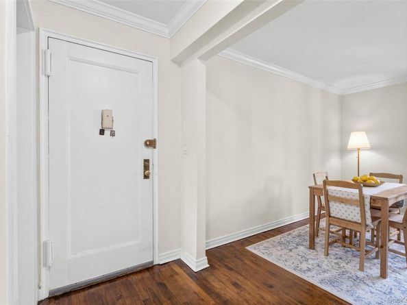 1825 Palmer Avenue 2D, Larchmont NY 10538