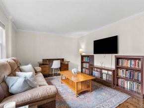 1825 Palmer Avenue 2D, Larchmont NY 10538