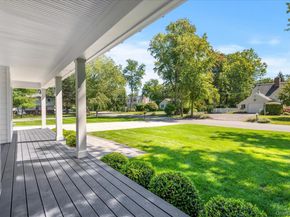 660 Sutton Place, Greenport NY 11944