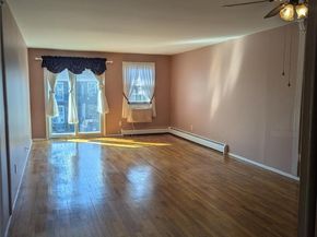 5219 Wilshire 5219, Oakdale NY 11769