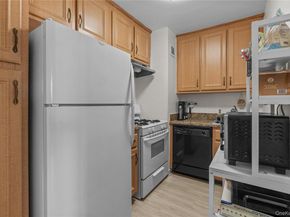 100 E Hartsdale Avenue 6AE, Hartsdale NY 10530