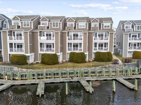 422 Marina Pointe Drive 422, East Rockaway NY 11518