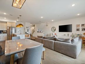 422 Marina Pointe Drive 422, East Rockaway NY 11518