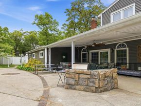 1 Whispering Court, Dix Hills NY 11746