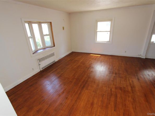 7510 173rd Street, Fresh Meadows NY 11366