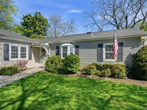 66 Harbor N, Amityville NY 11701