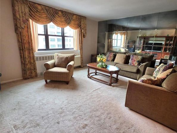 88-25 155th Ave 3M, Howard Beach NY 11414