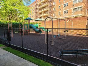 88-25 155th Ave 3M, Howard Beach NY 11414