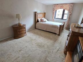 88-25 155th Ave 3M, Howard Beach NY 11414