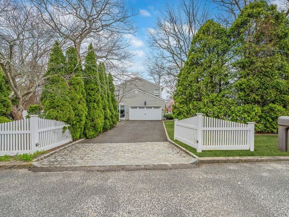 41 Northumberland Drive, Shoreham NY 11786