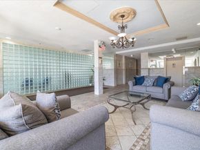 333 E Broadway 4H, Long Beach NY 11561