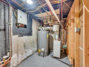 90 30th Street, Copiague NY 11726
