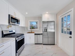 90 30th Street, Copiague NY 11726