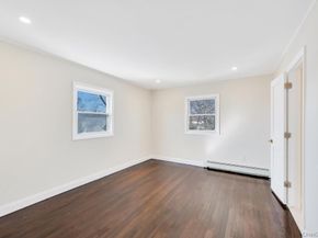 90 30th Street, Copiague NY 11726