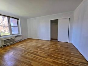 18-50 211th Street 1B, Bayside NY 11360