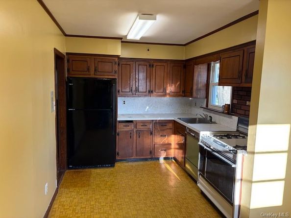499 Old Country Road, Deer Park NY 11729