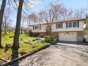 68 Meadow Sweet Road, Cortlandt Manor NY 10567