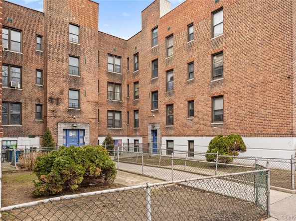 3239 Barker Avenue 2J, Bronx NY 10467