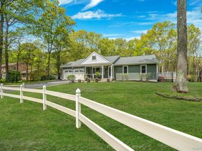 14 Belvoir Court, Ridge NY 11788