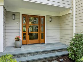 8 Waterview Lane, Setauket NY 11733