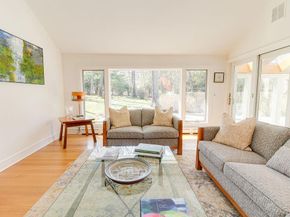 8 Waterview Lane, Setauket NY 11733