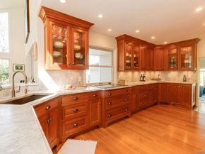 8 Waterview Lane, Setauket NY 11733