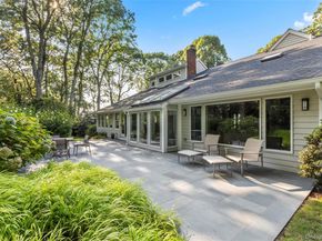 8 Waterview Lane, Setauket NY 11733