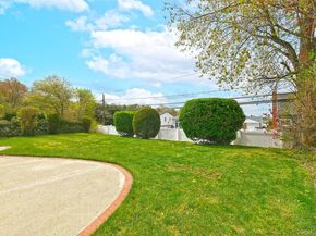 62 Beaumont Drive, Plainview NY 11803