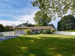 9 Columbus Drive, Huntington Station NY 11746