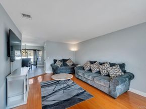 29 Harwood Way, Coram NY 11727