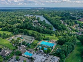 99 Waterside Close, Eastchester NY 10709