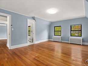 11 Brook Lane, Great Neck NY 11023