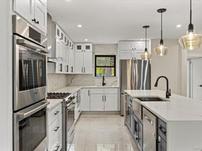 11 Brook Lane, Great Neck NY 11023