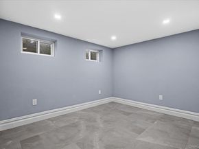 11 Brook Lane, Great Neck NY 11023