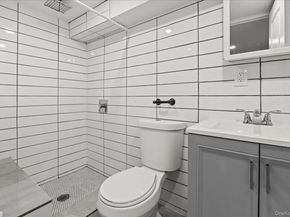 11 Brook Lane, Great Neck NY 11023