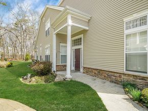 11 Ovation Place, Eastport NY 11941