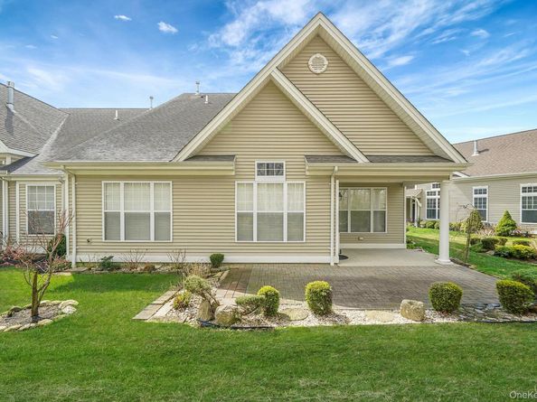 11 Ovation Place, Eastport NY 11941